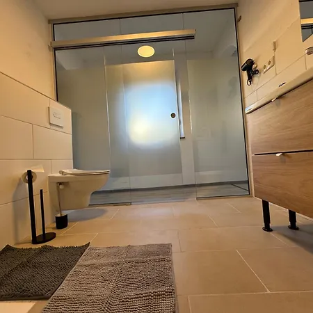 Ailsbach Ruhig, Eingezaeunt, Hundefreundlich Nahe A3 * Lonnerstadt