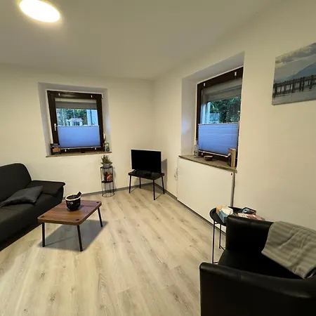 Ailsbach Ruhig, Eingezaeunt, Hundefreundlich Nahe A3 Vakantiehuis