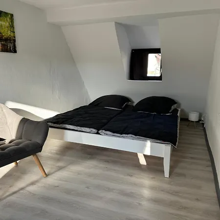 Ailsbach Ruhig, Eingezaeunt, Hundefreundlich Nahe A3 *