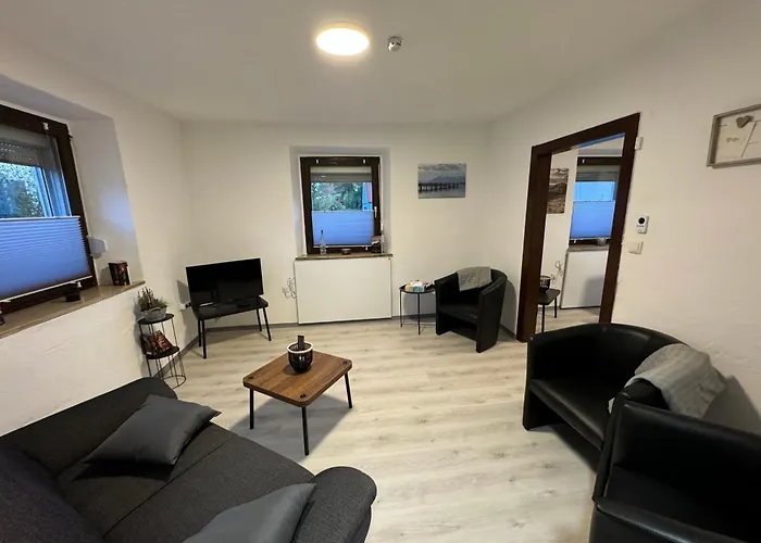 Ailsbach Ruhig, Eingezaeunt, Hundefreundlich Nahe A3 *
