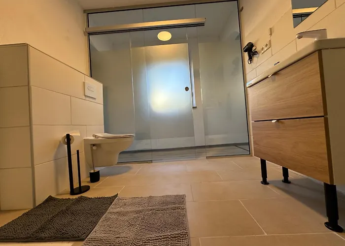 Ailsbach Ruhig, Eingezaeunt, Hundefreundlich Nahe A3 * Lonnerstadt