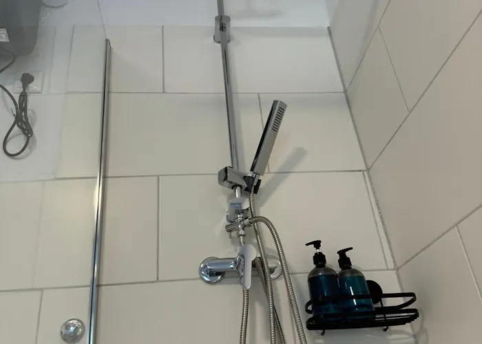 בית נופש Ailsbach Ruhig, Eingezaeunt, Hundefreundlich Nahe A3